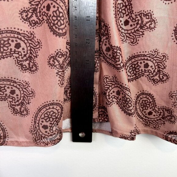 Brown sheer paisley print crop‎ button down size large - Picture 5 of 8